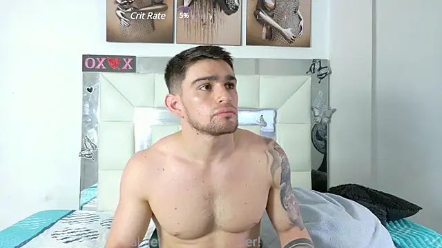 Snapshot of Sexy_Alejandro_ chatting on December 9, 3:54 pm Sexy Alejandro online show from December 9, 3:54 pm