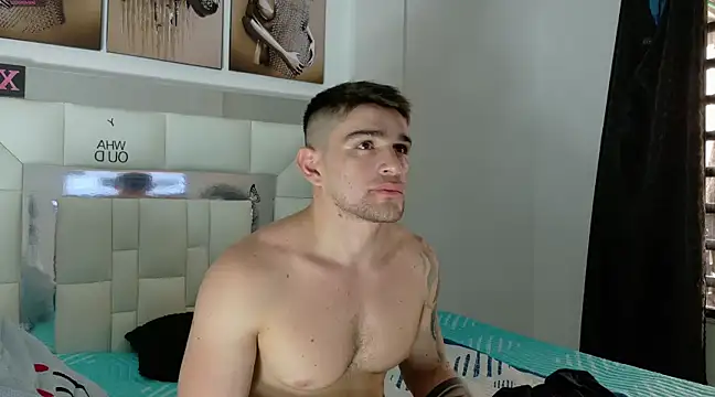 Snapshot of Sexy_Alejandro_ chatting on January 24, 2:30 pm Sexy Alejandro online show from January 24, 2:30 pm