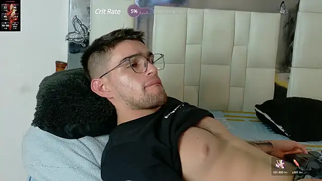 Snapshot of Sexy_Alejandro_ chatting on February 5, 2:48 pm Sexy Alejandro online show from February 5, 2:48 pm