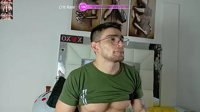 Snapshot of Sexy_Alejandro_ chatting on February 13, 2:20 pm Sexy Alejandro online show from February 13, 2:20 pm