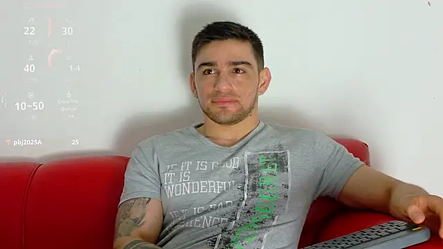 Snapshot of Sexy_Alejandro_ chatting on September 11, 11:32 am Sexy Alejandro online show from September 11, 11:32 am