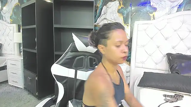 rave connor online show from November 26, 7:15 pm