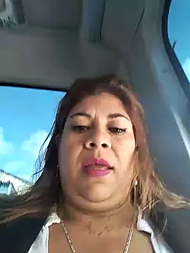 Laura-Hernandez online show from December 31, 2:47 pm