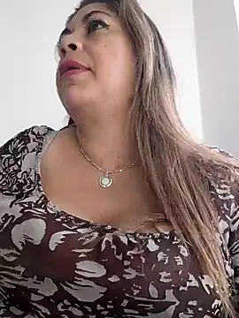 Laura-Hernandez online show from July 17, 9:19 pm
