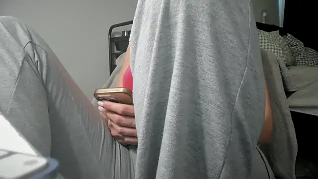 bigb00tyjudyyX online show from March 4, 2:34 pm