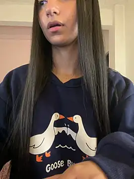 aly golden  online show from December 21, 10:50 am