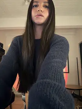 Snapshot of aly_golden_ chatting on June 14, 7:21 am aly golden online show from June 14, 7:21 am