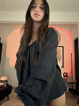 Snapshot of aly_golden_ chatting on August 2, 3:27 am aly golden online show from August 2, 3:27 am