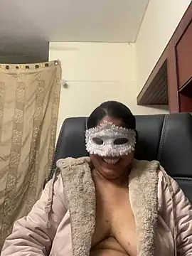 Snapshot of kamayanisingh24 chatting on February 1, 6:51 pm kamayanisingh24 online show from February 1, 6:51 pm