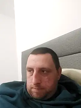 Snapshot of HE-M123 chatting on December 20, 7:21 pm HE-M123 online show from December 20, 7:21 pm