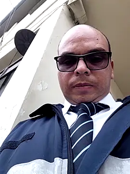 Snapshot of Camilo-31RI chatting on February 16, 4:47 pm Camilo-31RI online show from February 16, 4:47 pm