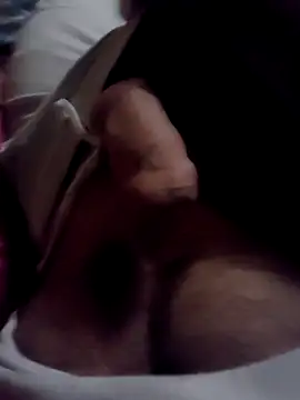 Snapshot of Camilo-31RI chatting on February 20, 8:53 pm Camilo-31RI online show from February 20, 8:53 pm