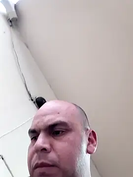 Snapshot of Camilo-31RI chatting on February 28, 11:11 am Camilo-31RI online show from February 28, 11:11 am