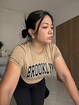 Abril10  online show from March 14, 2:19 pm