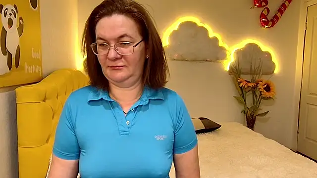 HolyMilfa online show from February 2, 7:41 am