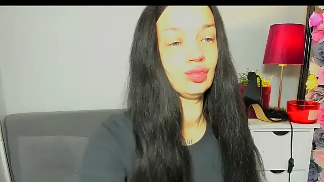 Snapshot of OliviaFantasy chatting on February 10, 7:34 am OliviaFantasy online show from February 10, 7:34 am