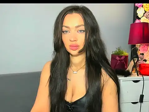 OliviaFantasy online show from March 17, 7:23 am