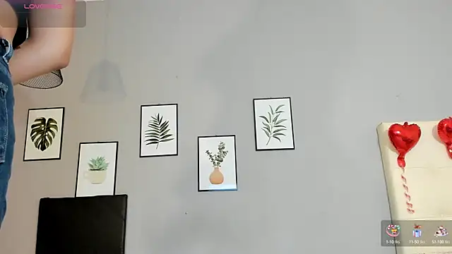 Maia W10 online show from March 22, 12:35 pm