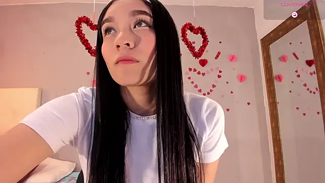 Maia W10 online show from February 19, 12:12 pm