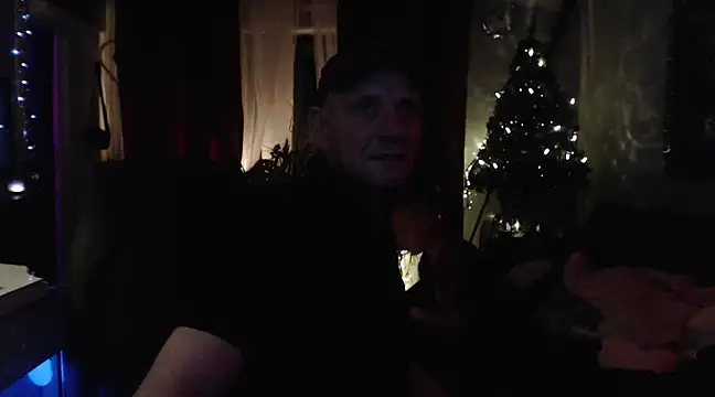 Snapshot of mikeythebestsucker chatting on January 10, 11:50 pm mikeythebestsucker online show from January 10, 11:50 pm