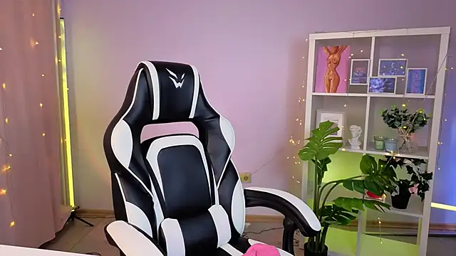 MelissaLovvv online show from March 21, 8:19 am