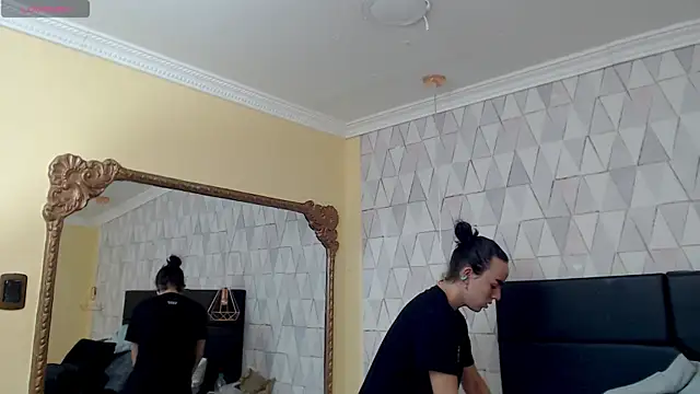 JustinePerry online show from March 9, 4:05 am