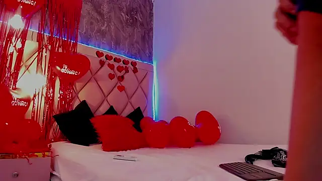 megan 100 online show from February 16, 6:43 pm