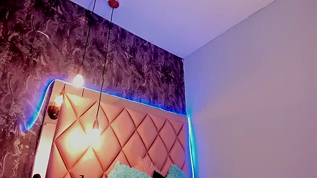 megan 100 online show from February 21, 6:59 pm