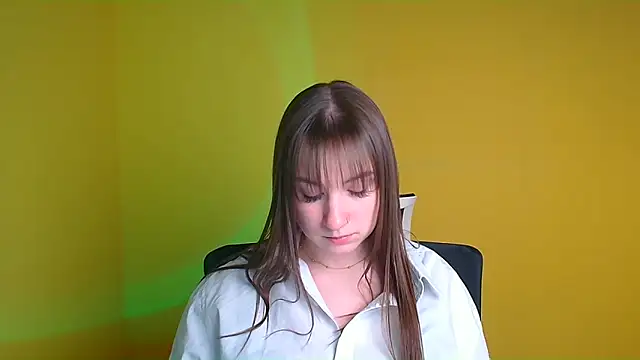 Evelina GG online show from February 4, 10:00 am