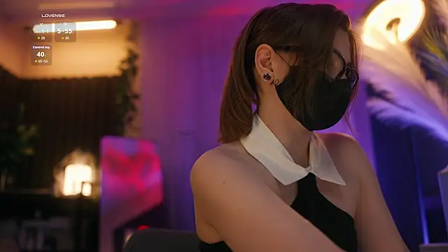 Snapshot of aarimass chatting on February 17, 3:08 pm aarimass online show from February 17, 3:08 pm