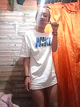 samy-blonde online show from March 14, 1:35 pm