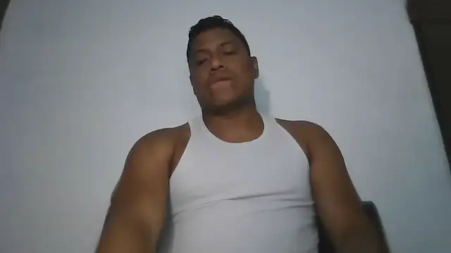 Snapshot of latinblack01 chatting on November 8, 3:56 pm latinblack01 online show from November 8, 3:56 pm