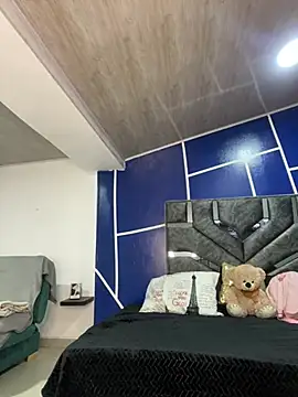 angel natural online show from February 26, 1:11 am