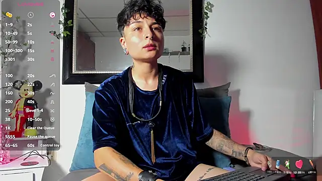 Snapshot of ZuryRamirez_ chatting on January 11, 2:52 am ZuryRamirez online show from January 11, 2:52 am