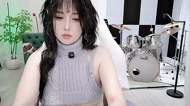 Vaness-a online show from September 30, 8:25 pm