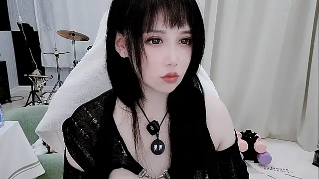 Snapshot of Vaness-a chatting on June 13, 5:11 pm Vaness-a online show from June 13, 5:11 pm