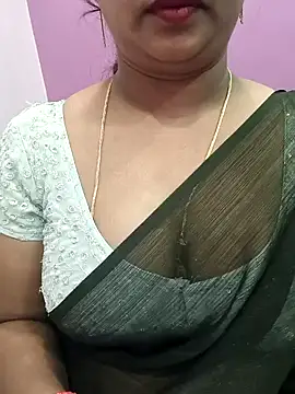 Vaishali90 online show from February 3, 8:13 pm