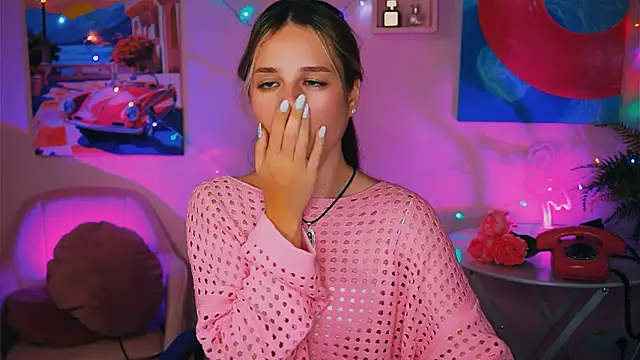 DeboraLarson online show from December 15, 10:58 pm