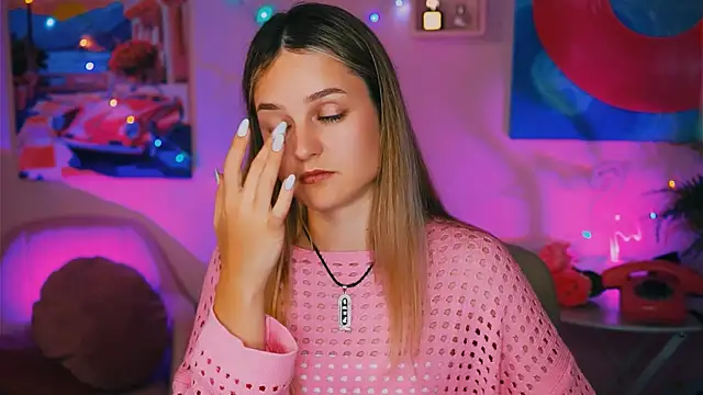 DeboraLarson online show from December 16, 2:04 am