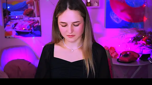 DeboraLarson online show from January 12, 7:11 am