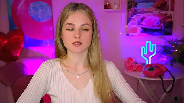 DeboraLarson online show from March 10, 6:49 am