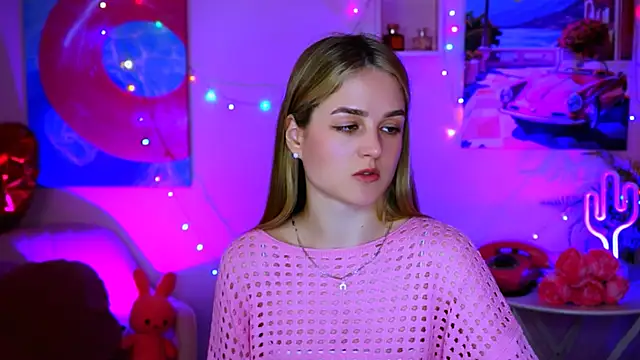 DeboraLarson online show from March 21, 7:55 am