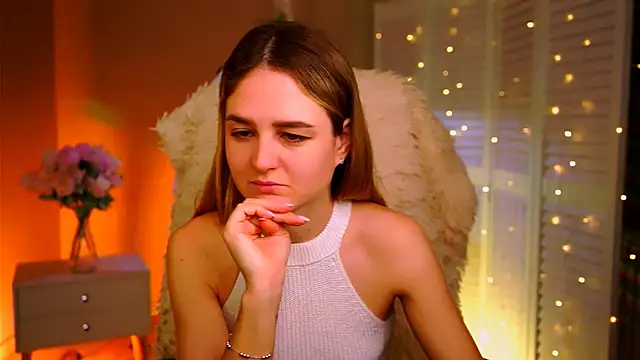 Snapshot of DeboraLarson chatting on February 10, 3:32 am DeboraLarson online show from February 10, 3:32 am