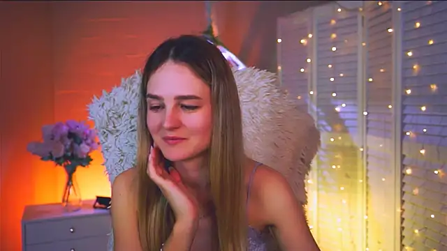 Snapshot of DeboraLarson chatting on February 17, 3:25 am DeboraLarson online show from February 17, 3:25 am