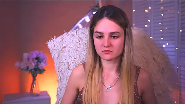 Snapshot of DeboraLarson chatting on February 20, 8:49 am DeboraLarson online show from February 20, 8:49 am