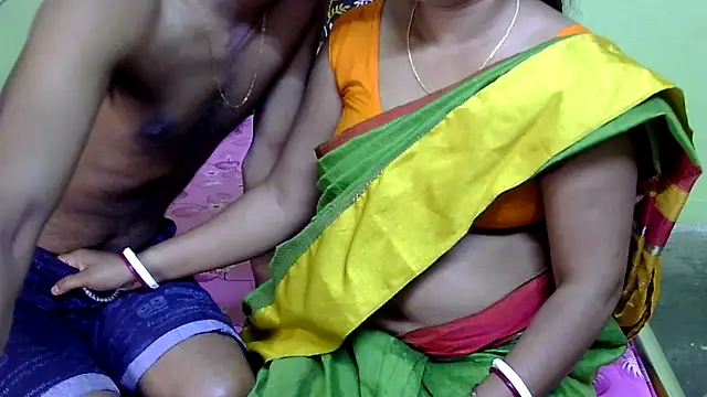 Snapshot of Couple_For_You18 chatting on March 12, 5:07 pm Couple For You18 online show from March 12, 5:07 pm