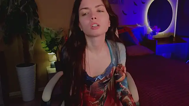 Snapshot of likeamoss chatting on October 22, 2:17 pm likeamoss online show from October 22, 2:17 pm