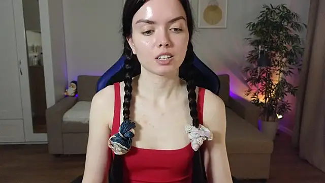 likeamoss online show from May 20, 4:02 pm