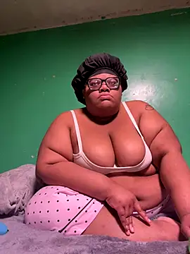 Snapshot of dondivax3 chatting on December 3, 10:06 am dondivax3 online show from December 3, 10:06 am