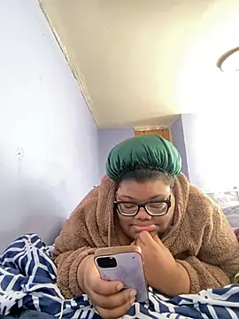 Snapshot of dondivax3 chatting on February 28, 6:20 pm dondivax3 online show from February 28, 6:20 pm